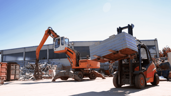 Crane Grab and Forklift Truck Grabbing Materials-2